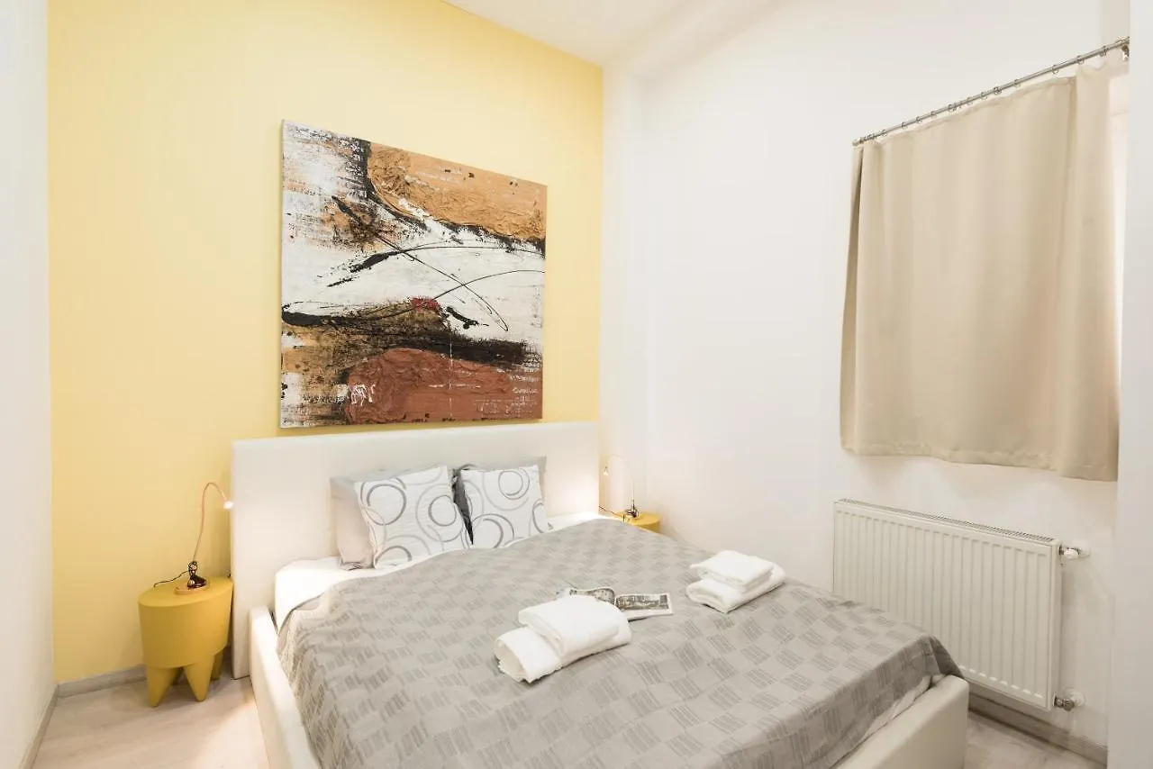 Budapesteasyflat Basilica Lux