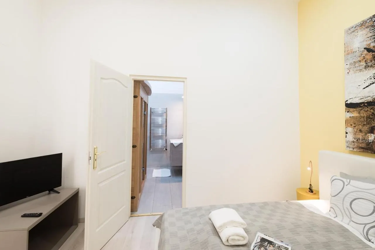 Apartment Budapesteasyflat Basilica Lux Hungary